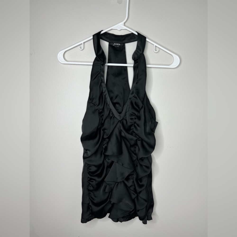 XOXO t-strap back, black ruffle front dressy tank. Zip side, ruched back. Size L